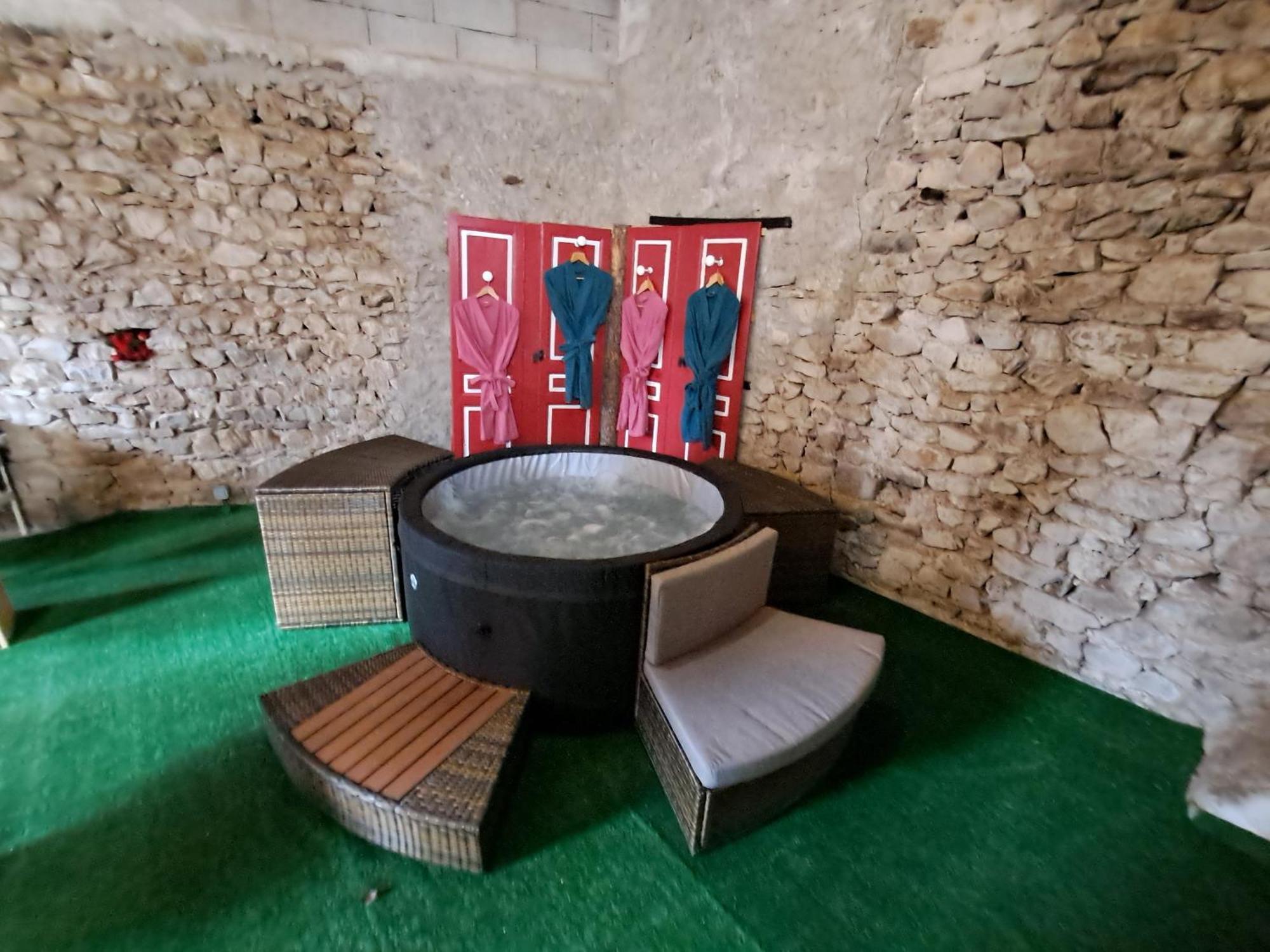 לינה וארוחת בוקר Le Relais De Rochepaule מראה חיצוני תמונה